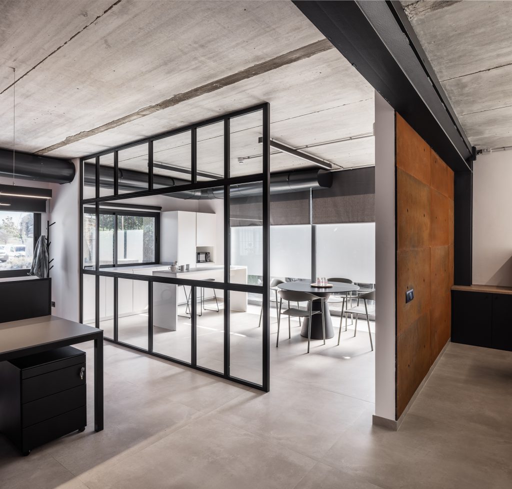 Comit, oficines a Vic